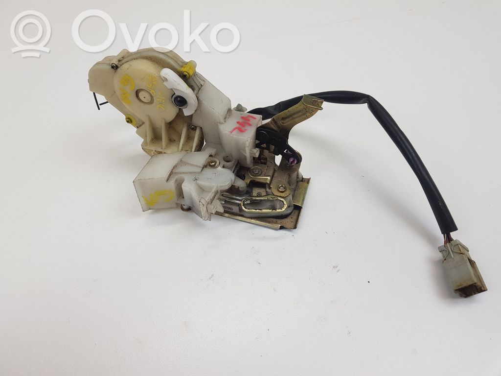 Etuoven lukko