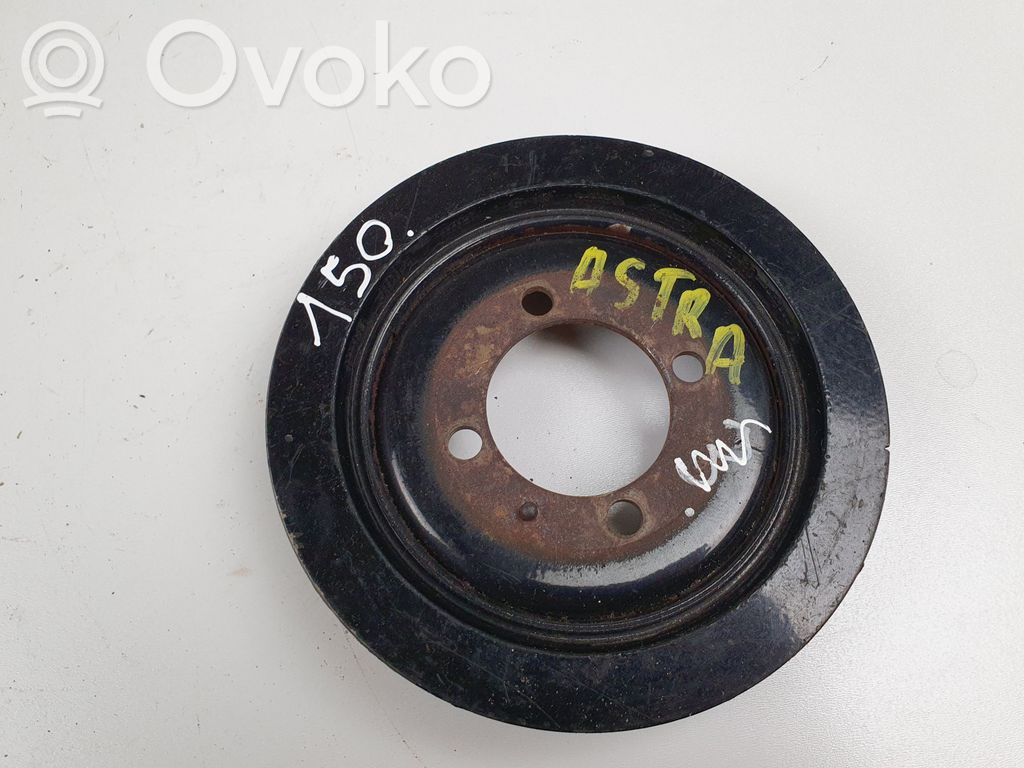 Opel Astra H Crankshaft pulley 