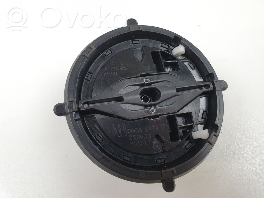 Spoguļa daļas   8T0959577,301017