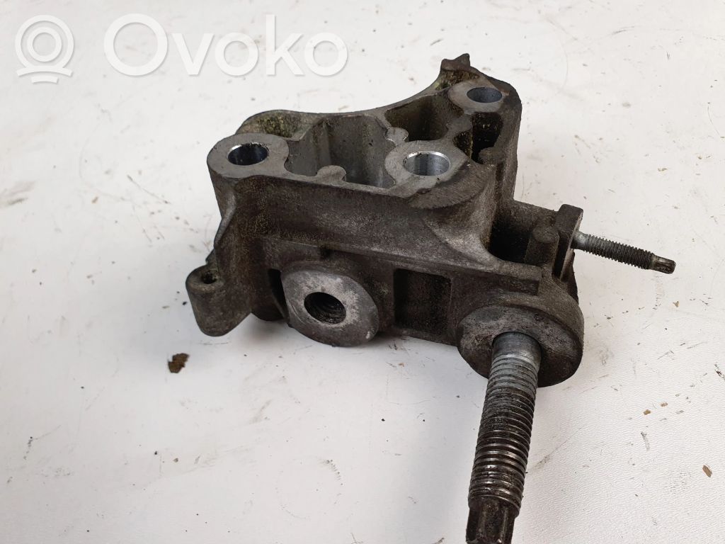 Ford S-MAX Engine mounting bracket 
