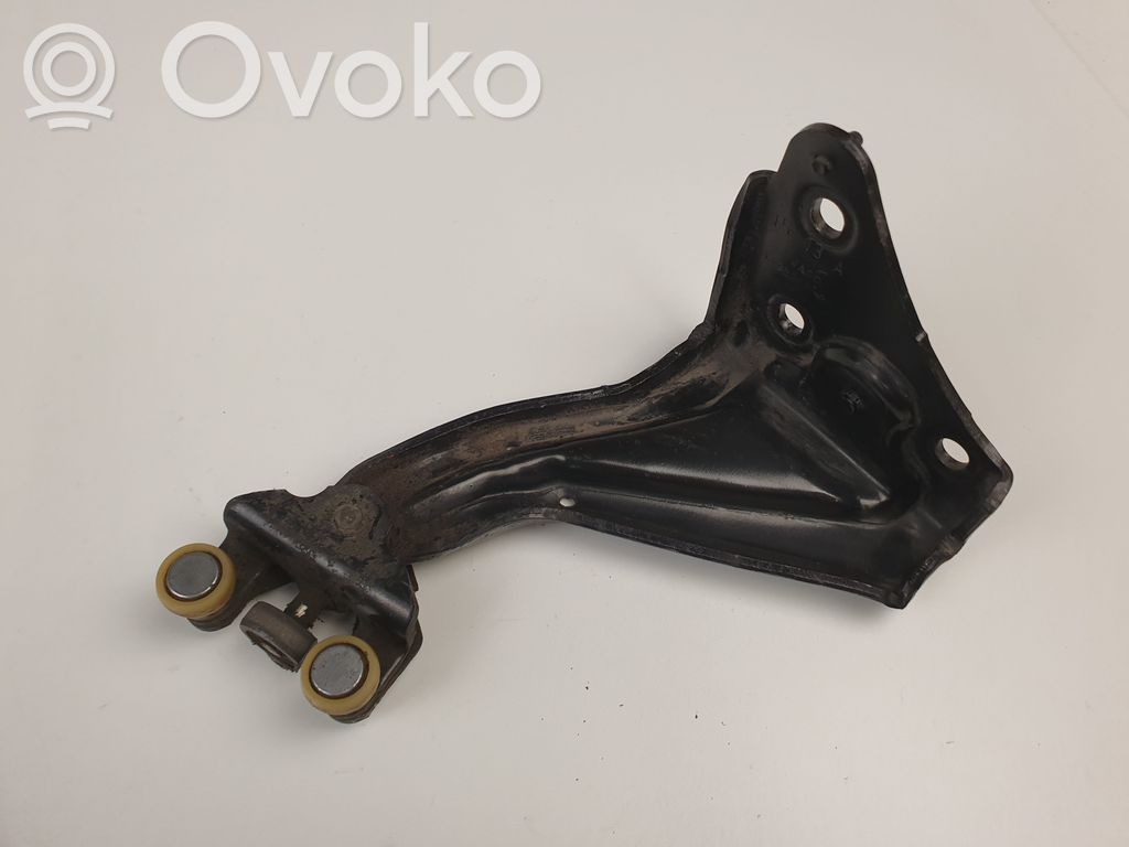 Peugeot Expert Sliding door lower roller guide/hinge 