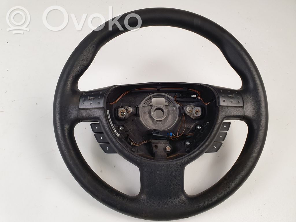 Volant   24402534