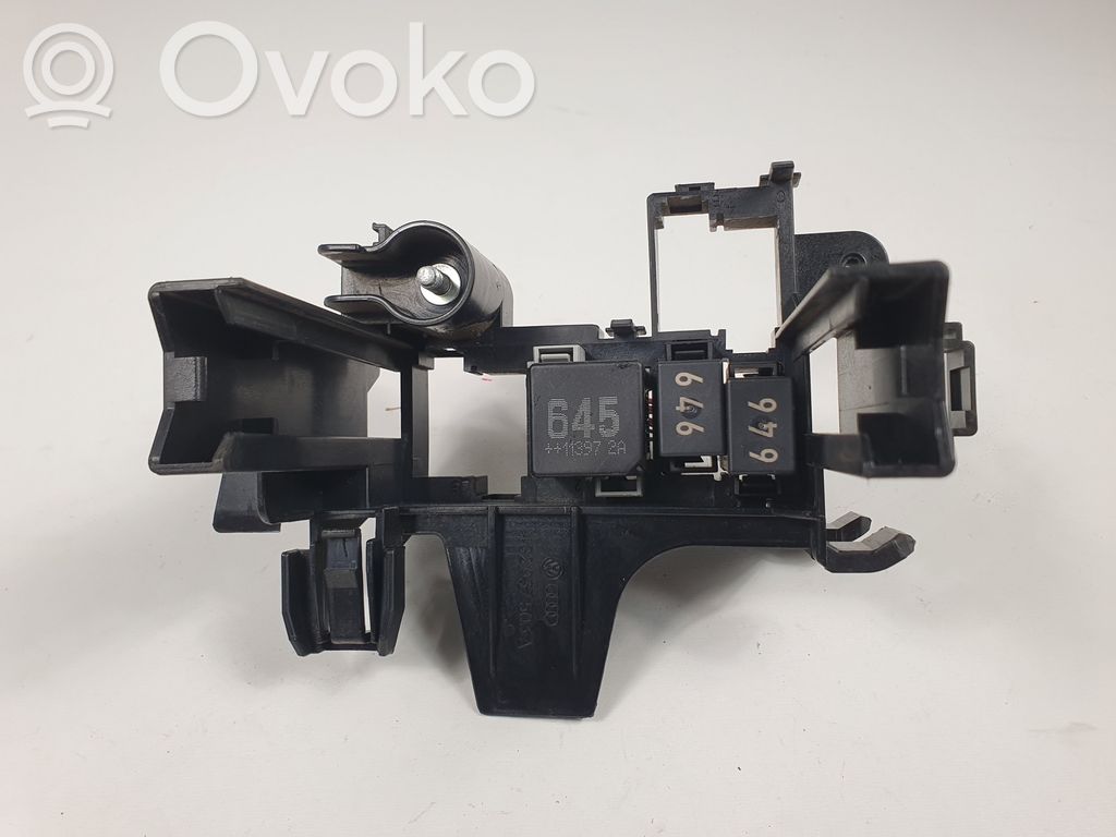 Fuse module   4G2937503A