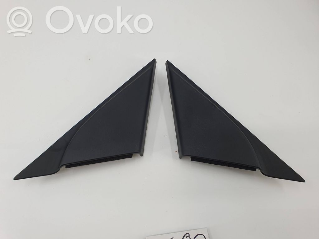 Mazda 3 I Front door glass trim molding 