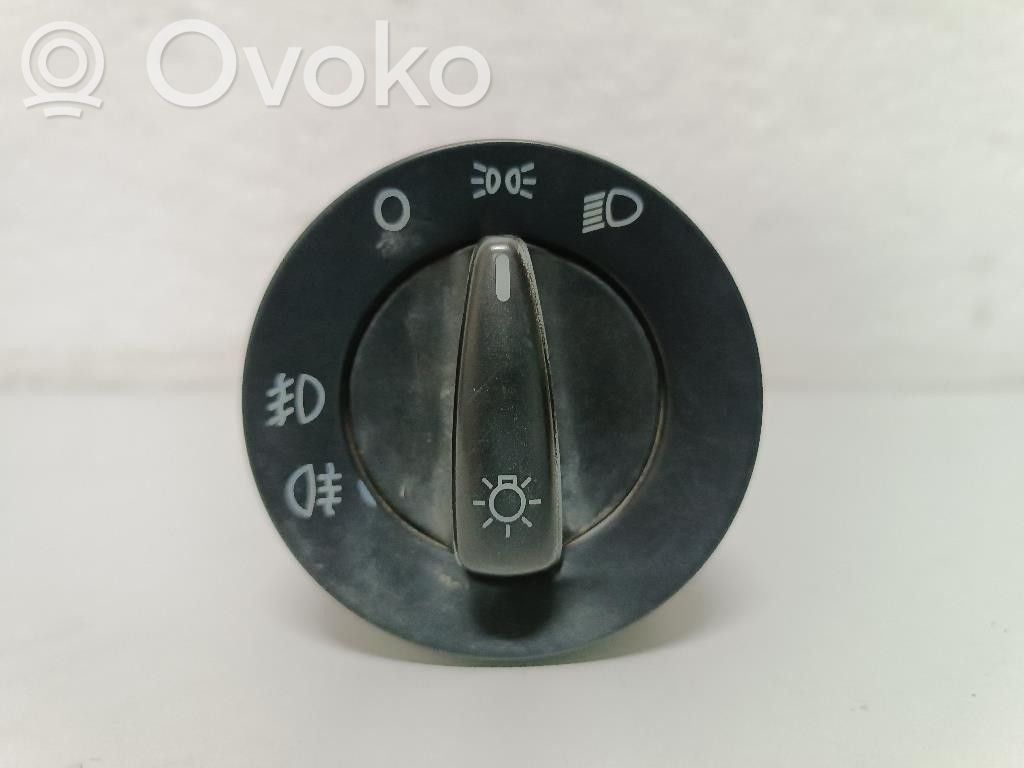 Volkswagen Golf IV Light switch 
