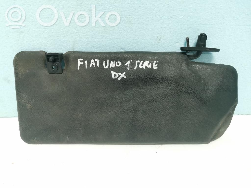 Fiat Uno Saulessargu panelis 