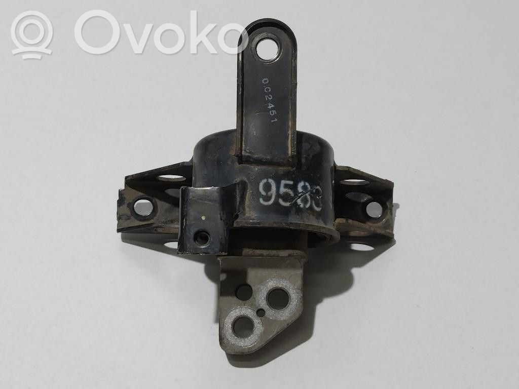 Chevrolet Spark Engine mounting bracket 