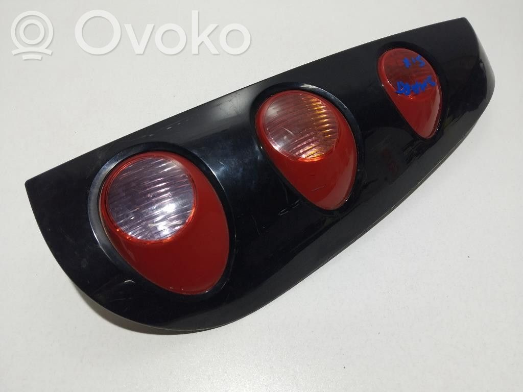 Smart ForFour I Aizmugurējais lukturis virsbūvē 