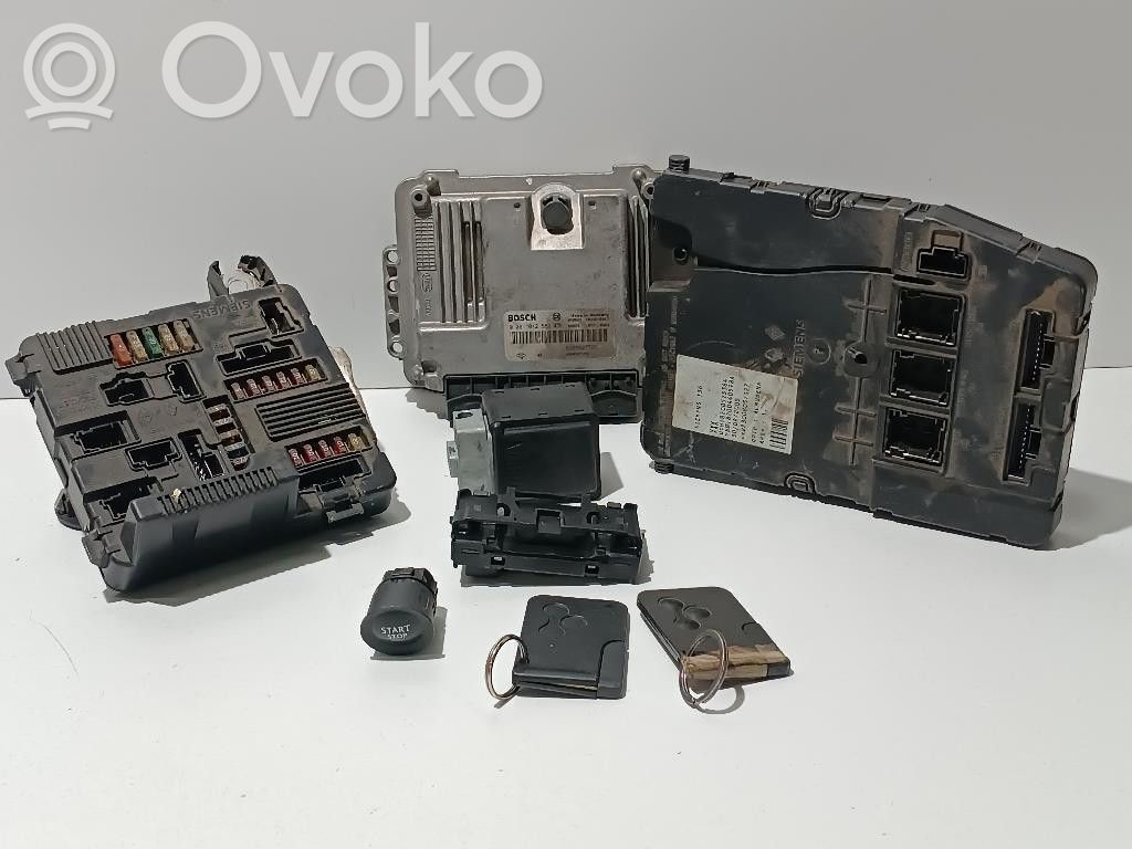 Renault Megane II Engine ECU kit and lock set 
