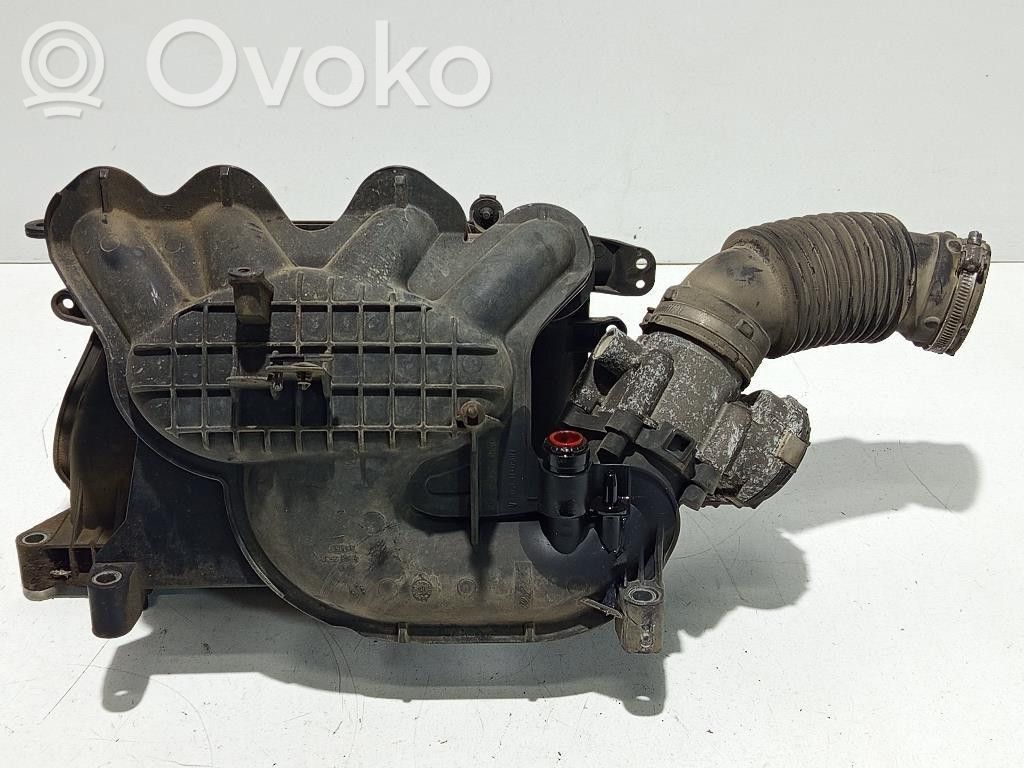 Ford Fiesta Įsiurbimo rezonatorius 