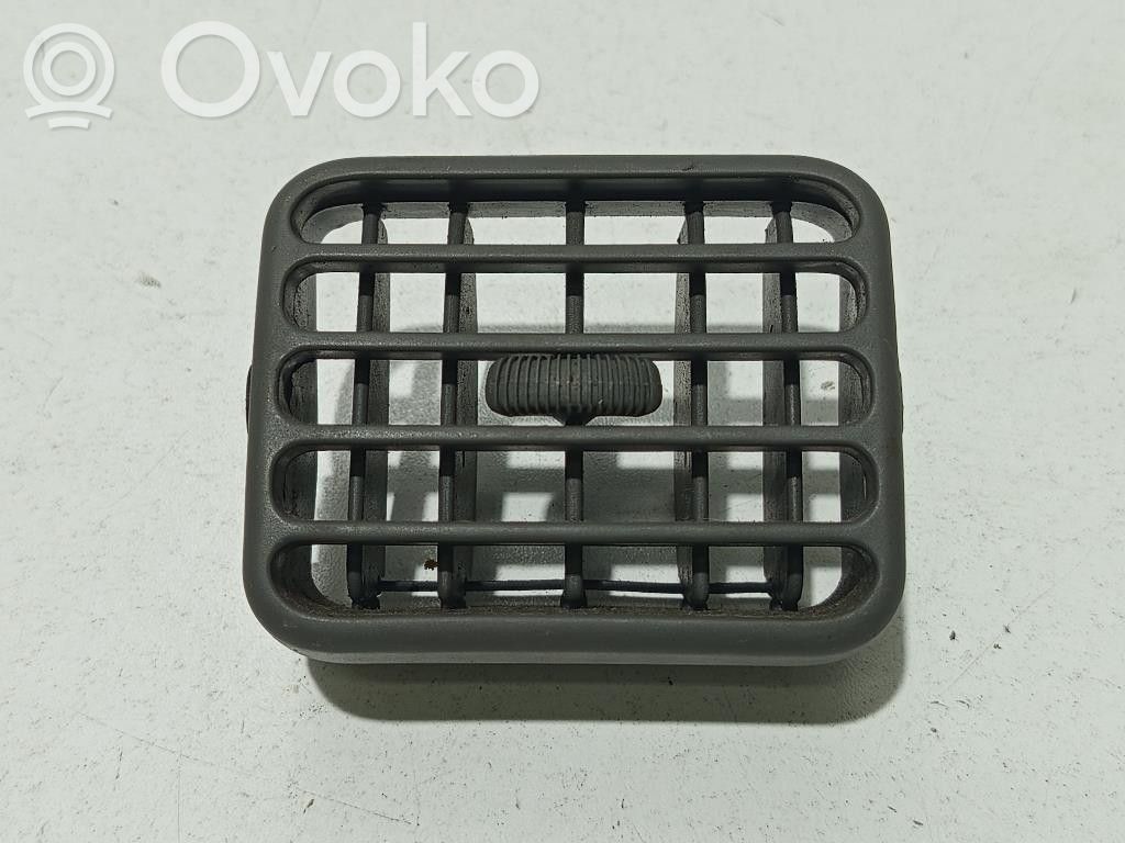 Suzuki Alto Боковая воздушная решётка 
