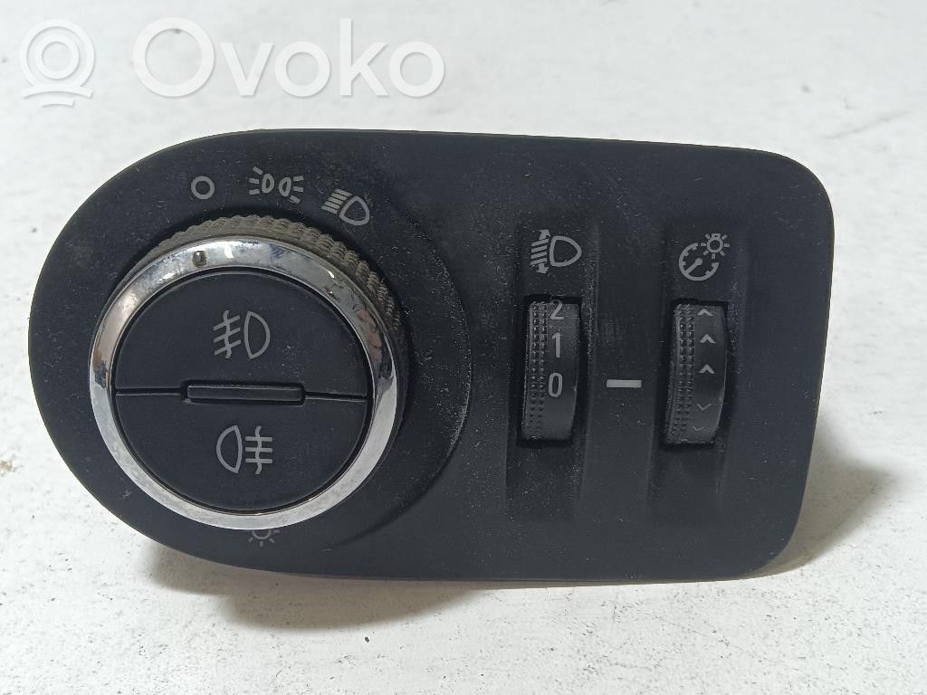 Opel Corsa D Light switch 