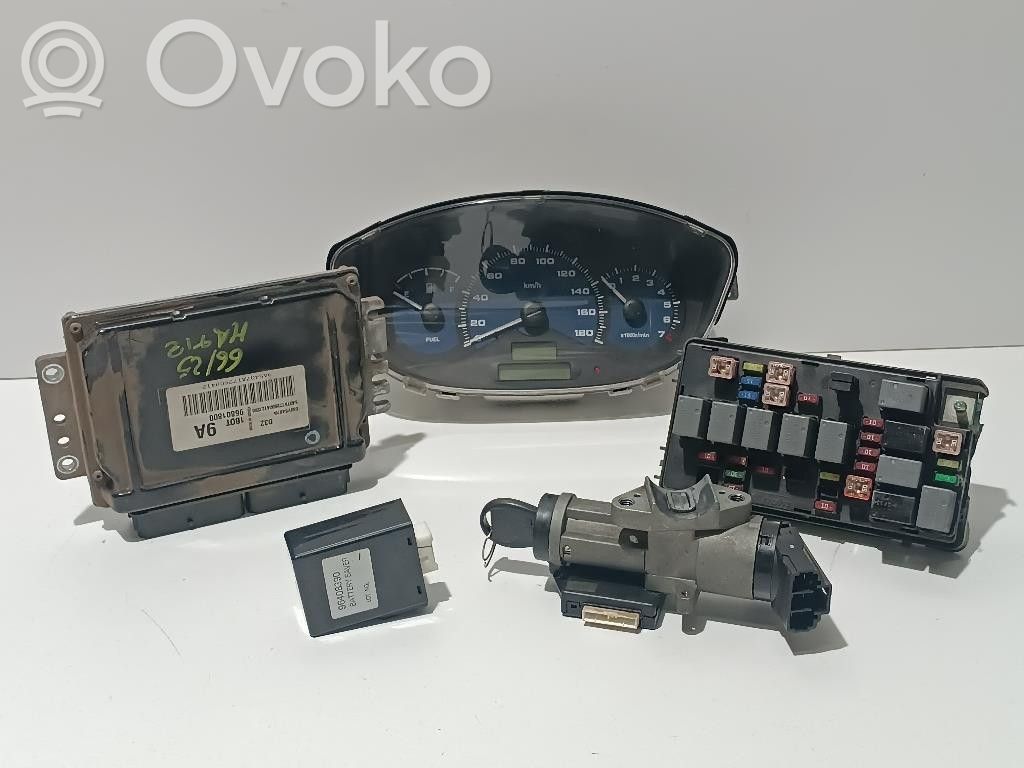 Chevrolet Matiz Kit cu ECU motor și set închidere uși 