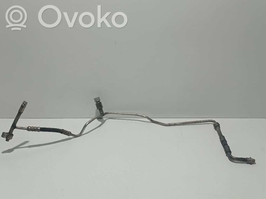 Ford Focus Ilmastointilaitteen putki (A/C) 