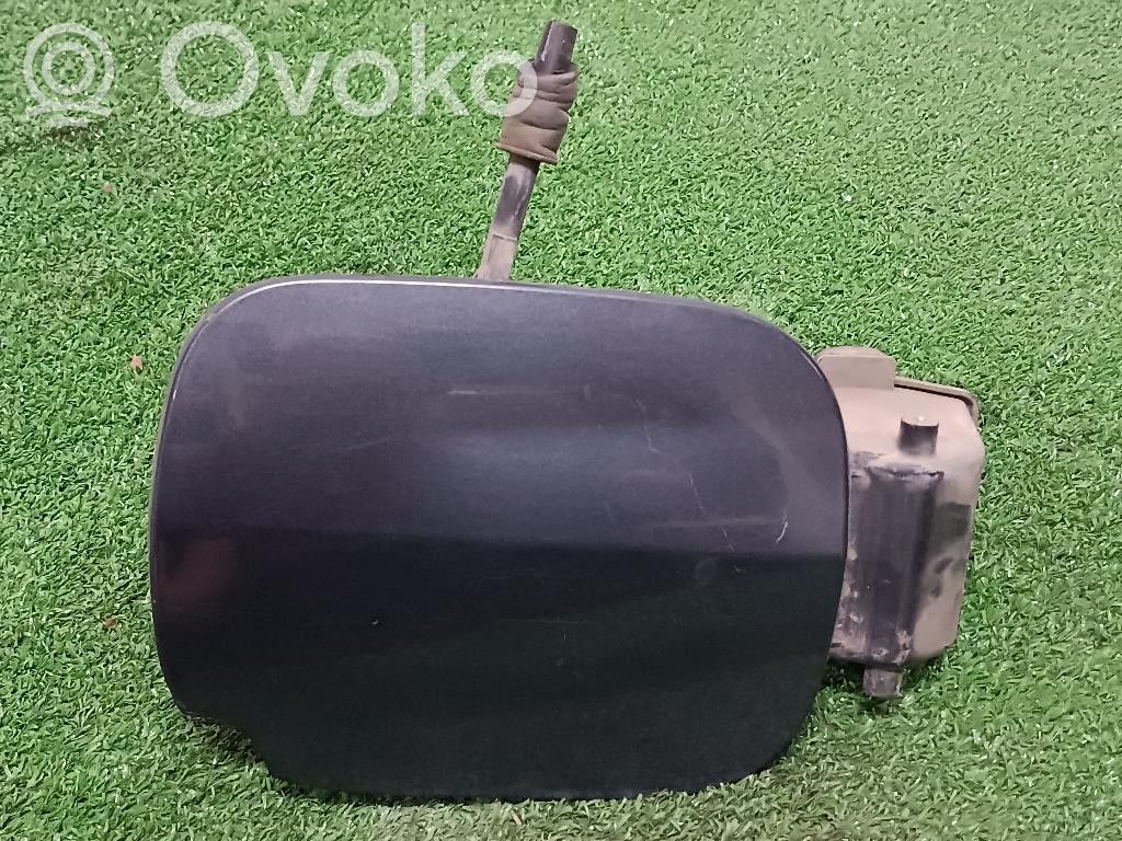 Renault Clio III Tapón del depósito de combustible 