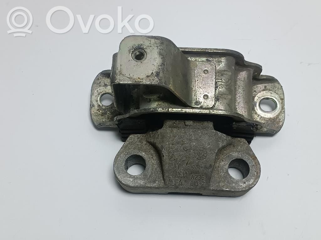 Fiat Fiorino Supporto di montaggio del motore (usato) 
