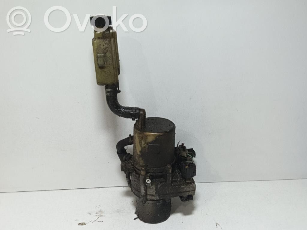 Mazda 3 I Ohjaustehostimen pumppu 