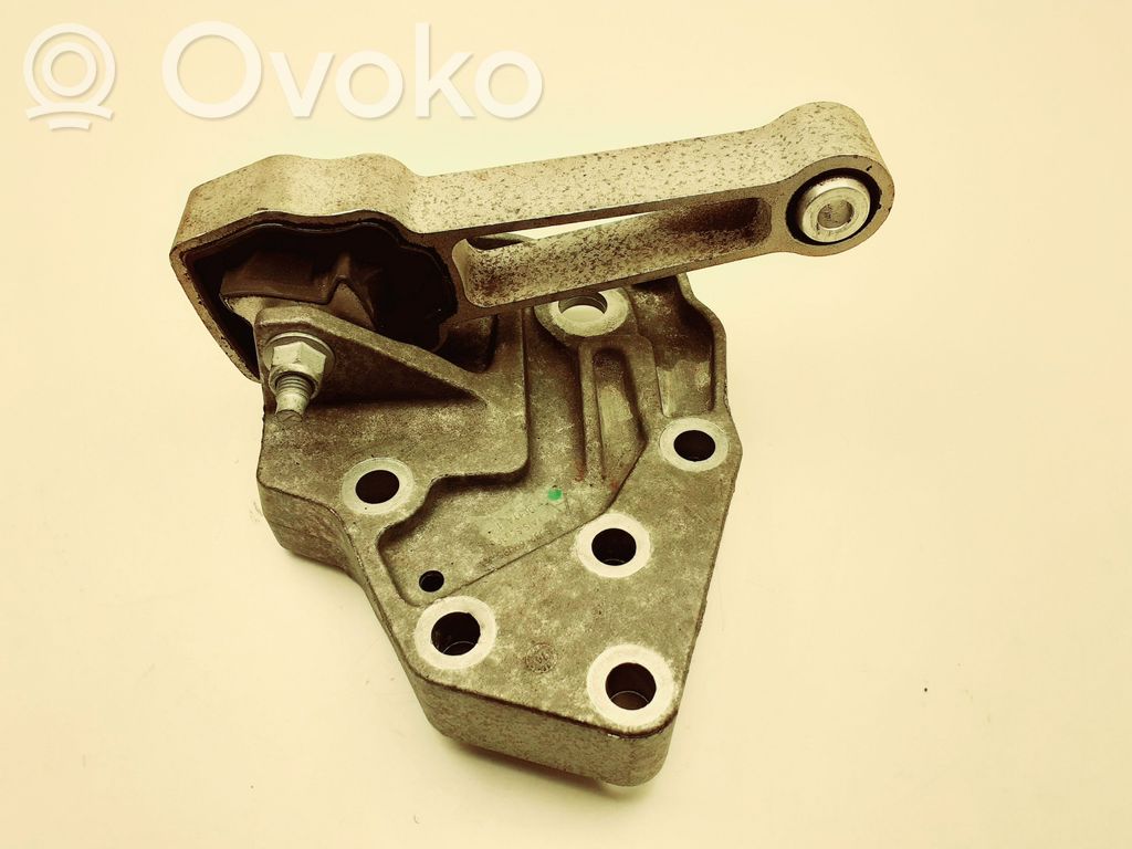 Land Rover Range Rover Evoque L538 Engine mounting bracket 