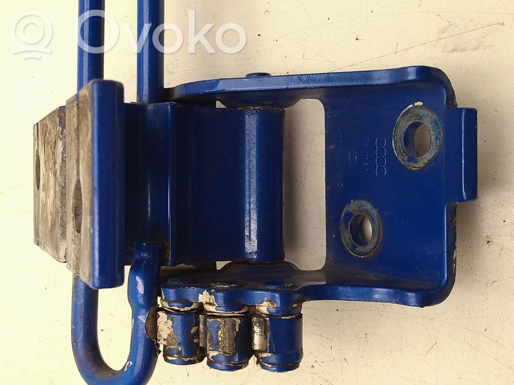 Audi A8 S8 D2 4D Front door lower hinge 