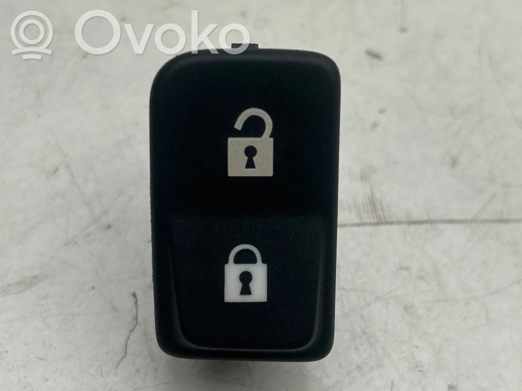 Volvo C30 Central locking switch button 