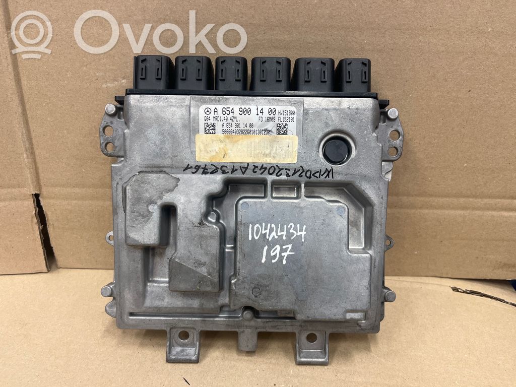 Mercedes-Benz C W205 Engine control unit/module 