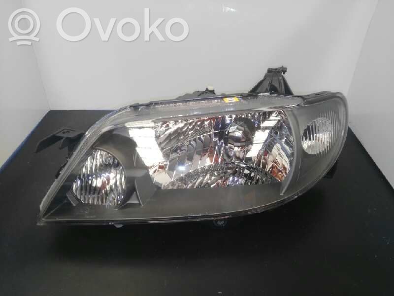 Mazda 323 Phare frontale 