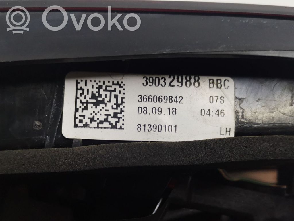 Opel Astra K Takaluukun takavalot 