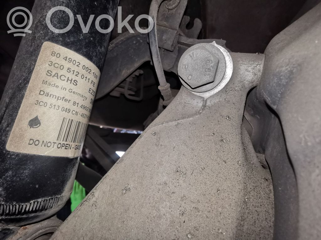 Volkswagen PASSAT B7 Takaiskunvaimennin 