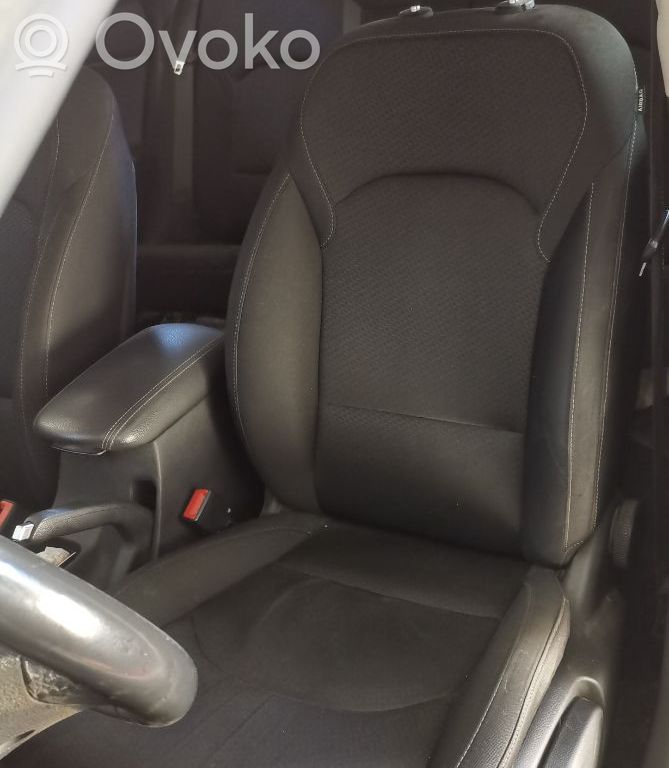 Hyundai i30 Istuinsarja 