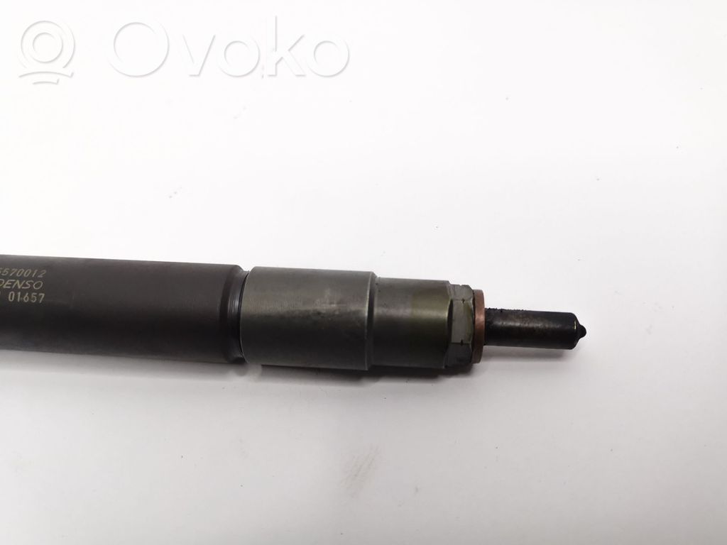 Opel Astra K Wtryskiwacz paliwa 