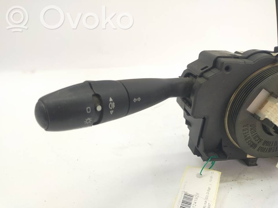 Peugeot 307 Light switch 