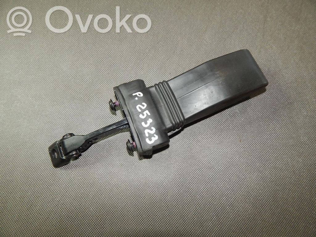 Audi Q3 8U Etuoven pidätin 