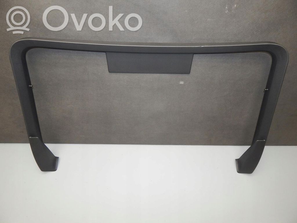 Skoda Octavia Mk3 (5E) Tailgate trim 