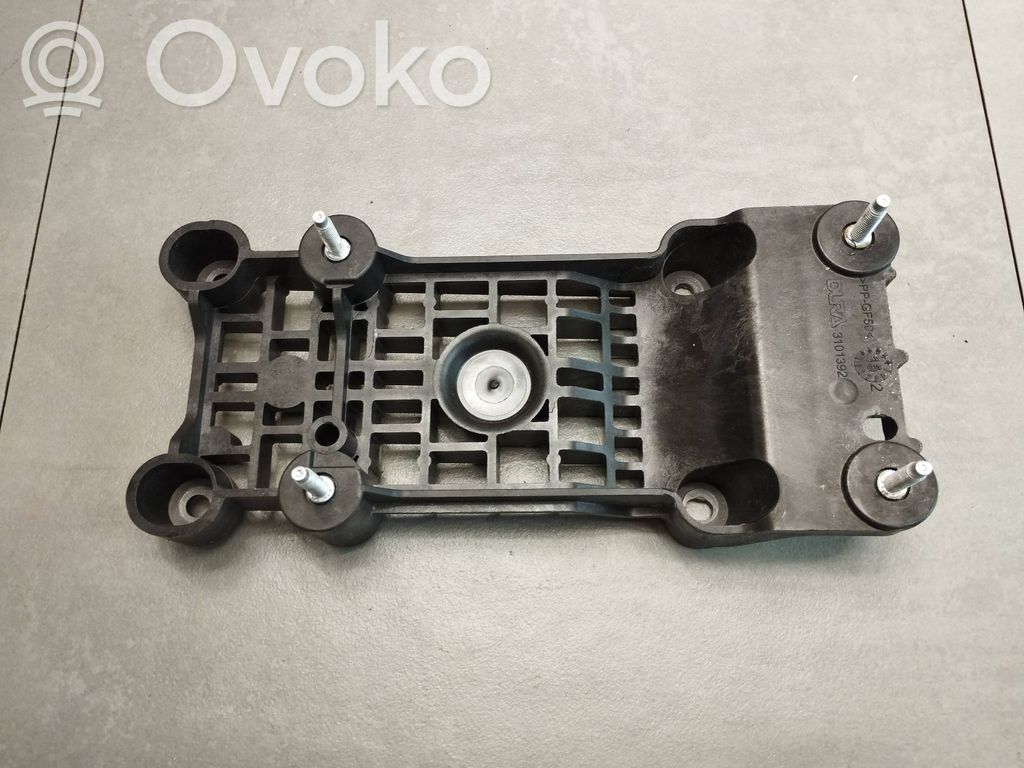 Gear shift cable bracket   3101392,61592