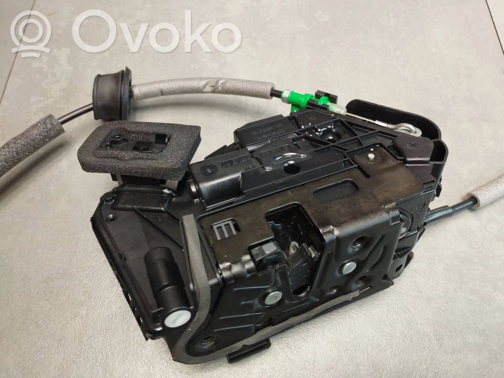 Audi Q3 F3 Serratura portiera anteriore 