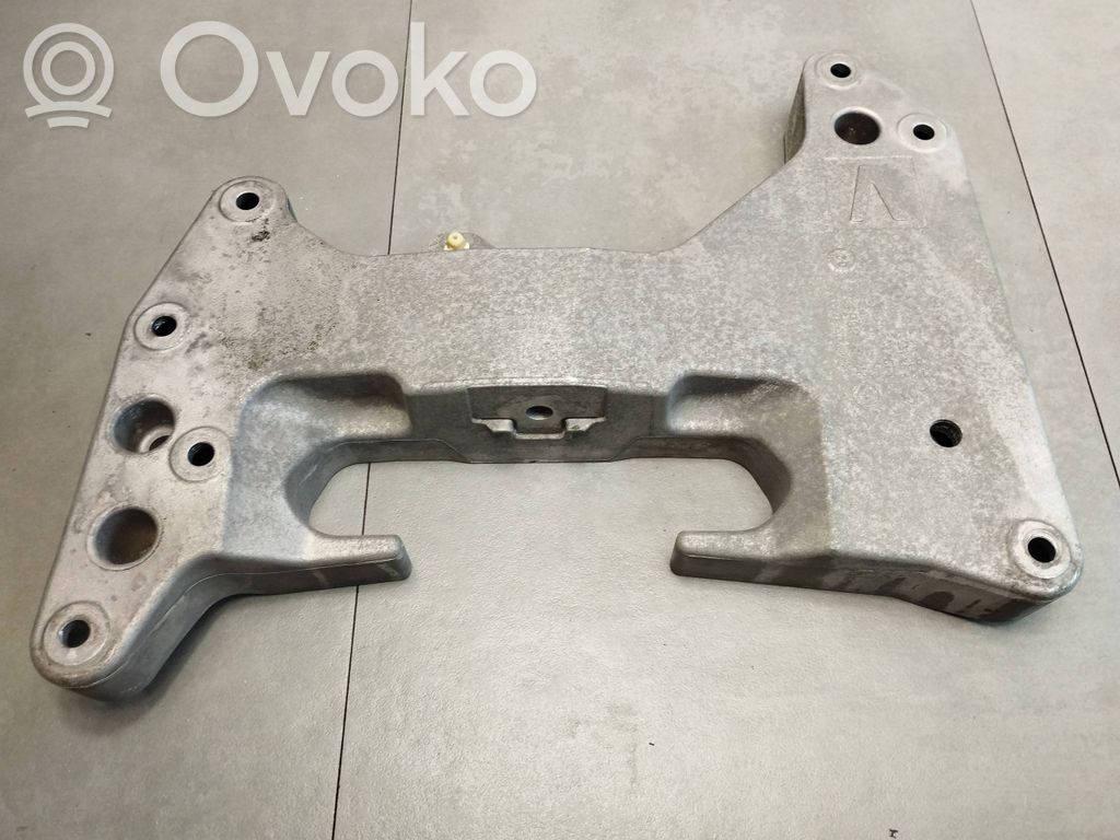 BMW 7 G11 G12 Engine mount bracket 