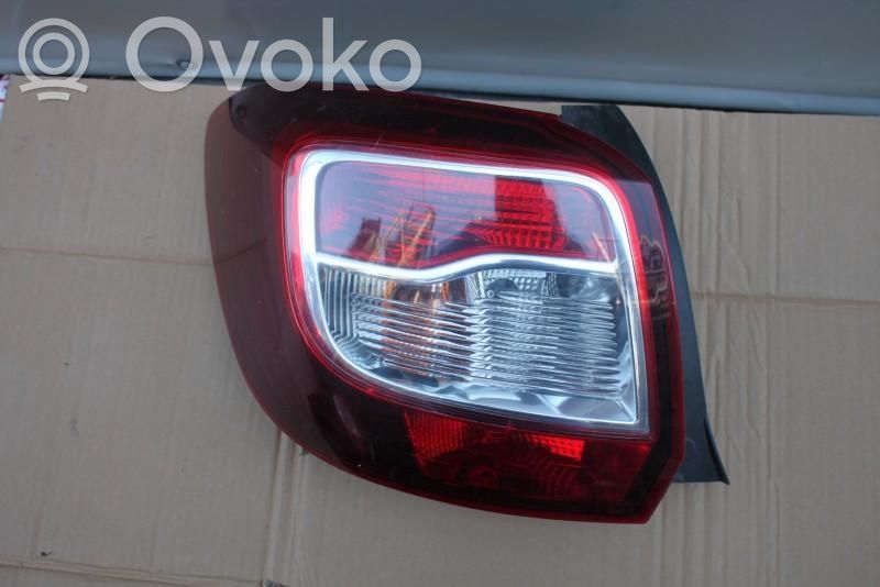 Dacia Sandero III Lampă spate în caroserie 