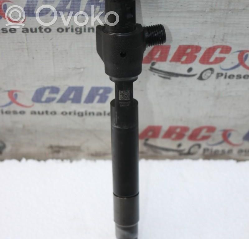 Fuel injector   28388960,9674984080
