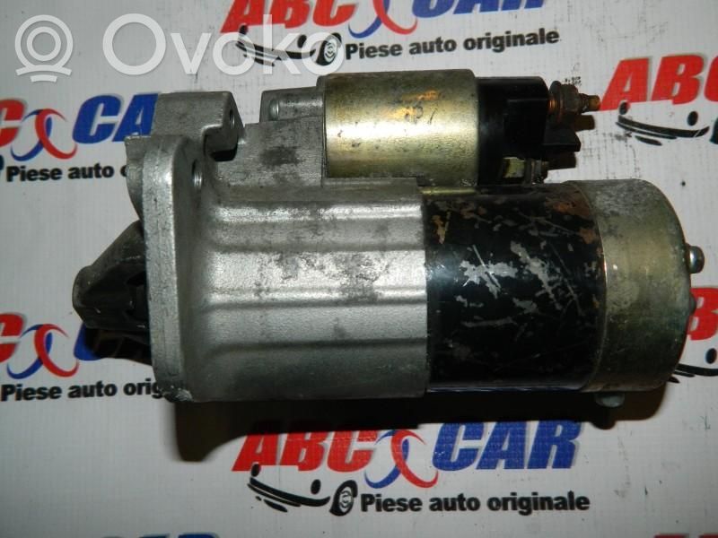 Стартер   8200306595