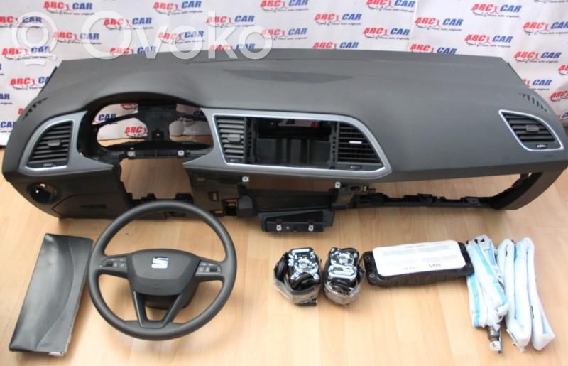 Seat Leon (5F) Panelė 