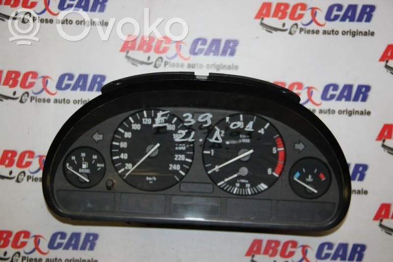 Horloge   110008735,110008735,62116907018,62116907018,62116907018