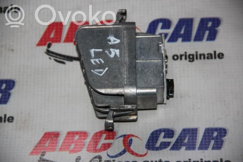 Other control units/modules   D120162