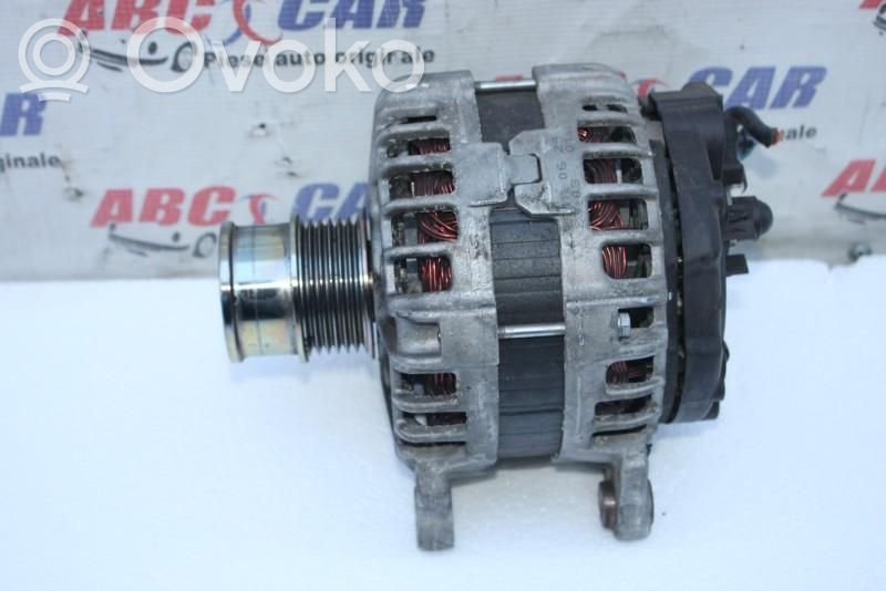 Alternador   04E903024S