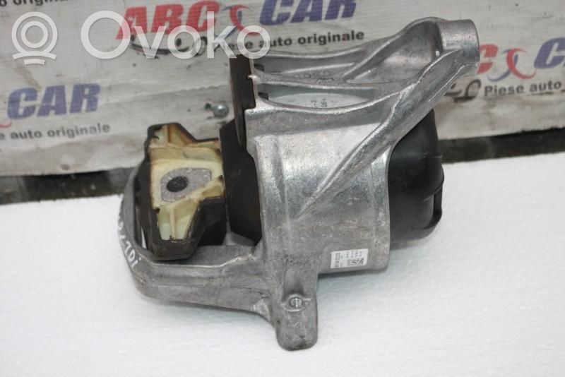 Engine mounting bracket   8W0199372CS
