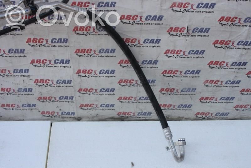 Ilmastointilaitteen putki (A/C)   8W0816743BL