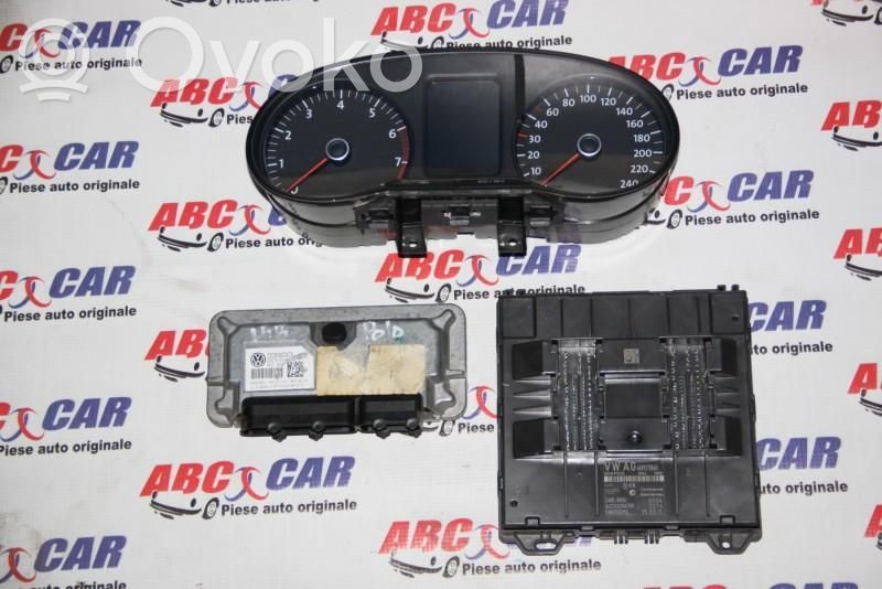 Volkswagen Polo V 6R Komputer / Sterownik ECU i komplet kluczy 