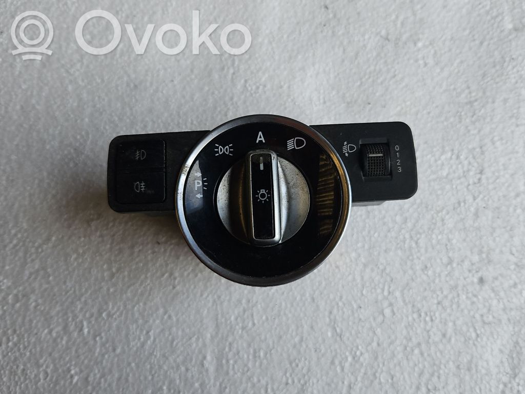 Interruptor de luz   A2129057200,10021629