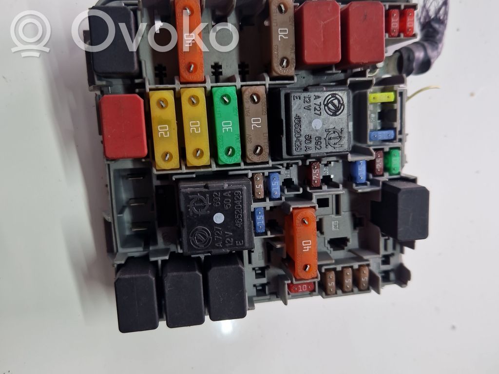 Fiat Grande Punto Módulo de fusible 