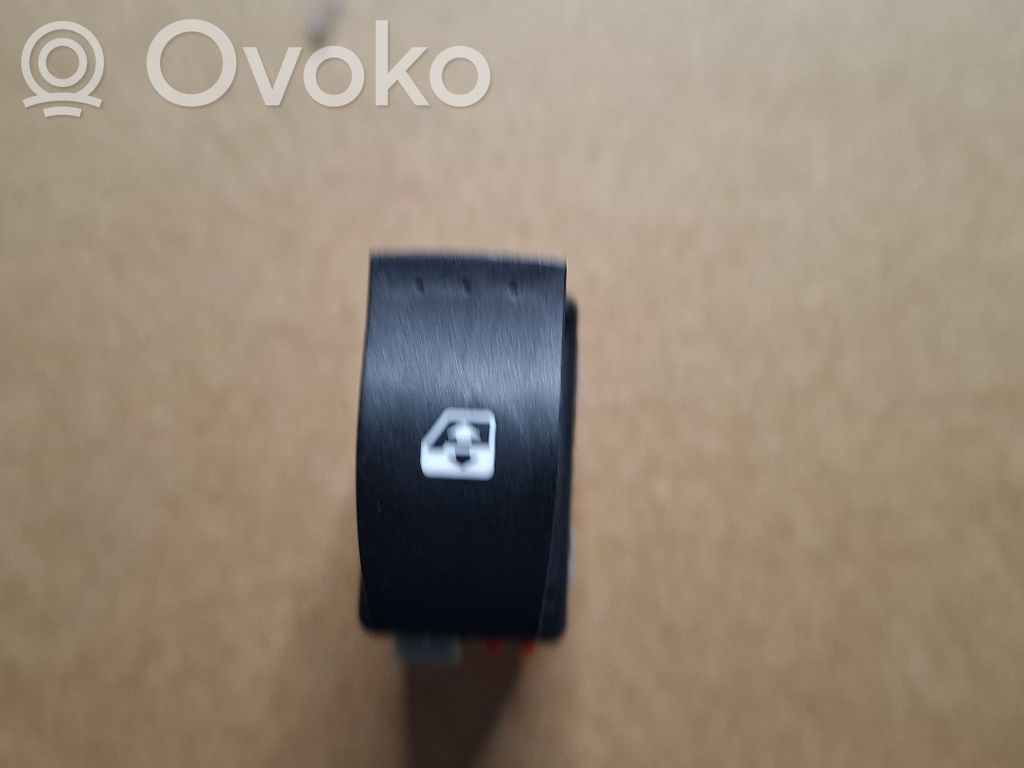Renault Master III Quarter vent window switch 