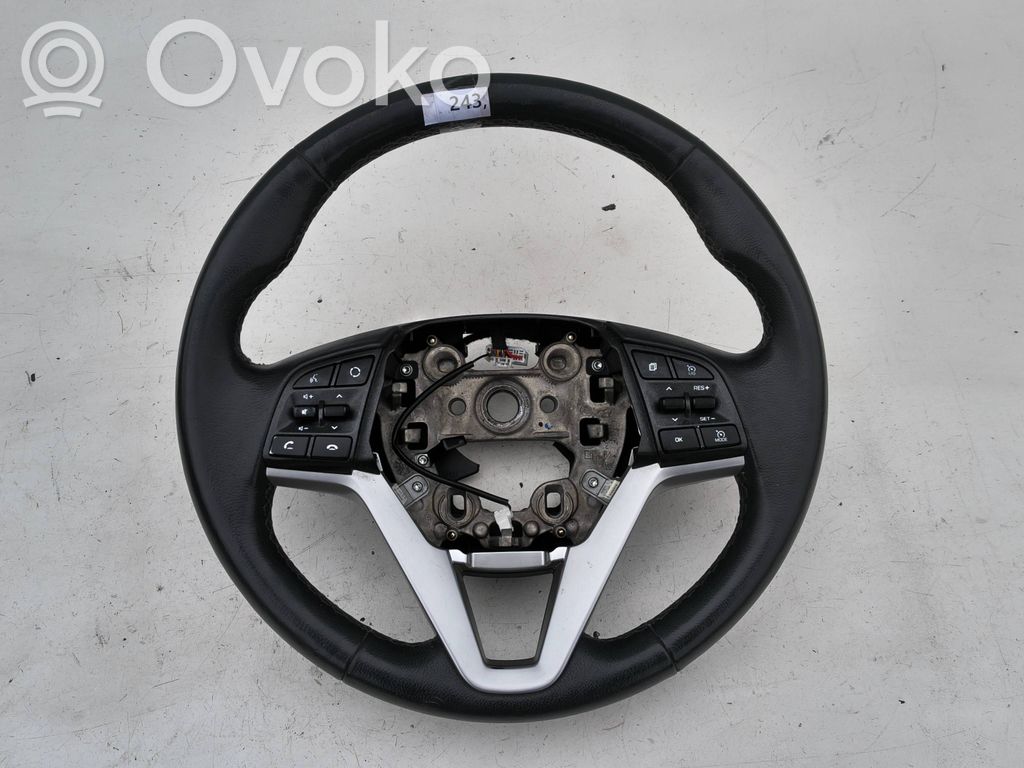 Hyundai Tucson TL Ohjauspyörä 
